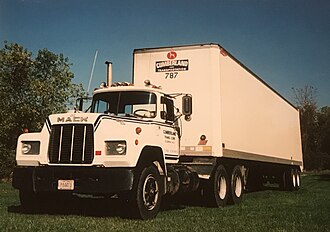 Mack R series